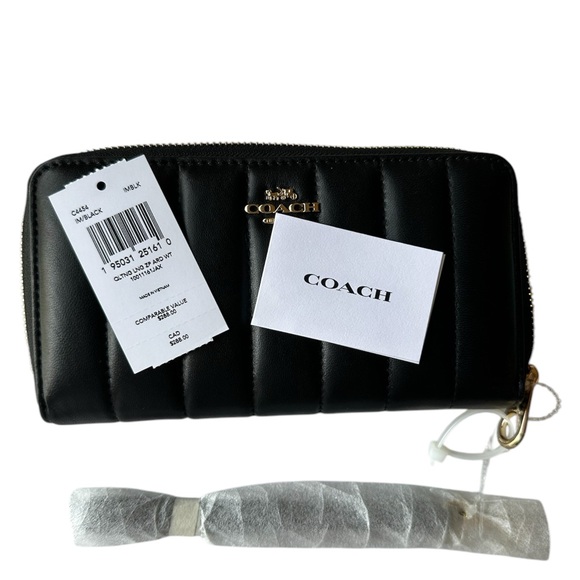 Coach Quilted Long Zip Around Wristlet Wallet NWT - Picture 3 of 6